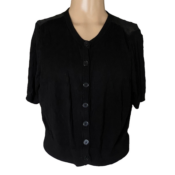 torrrid Tops - Torrid button down short sleeve